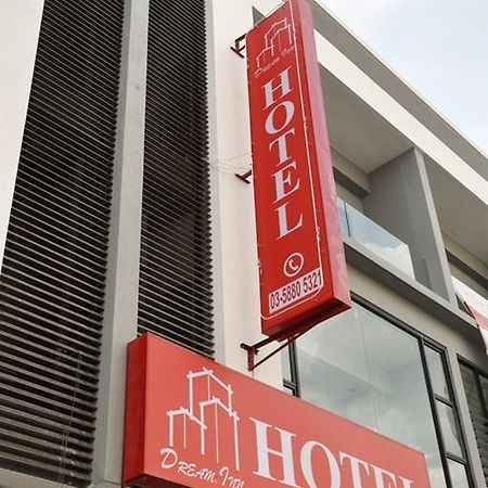 Dream Inn Hotel Bandar Mahkota Cheras Dış mekan fotoğraf